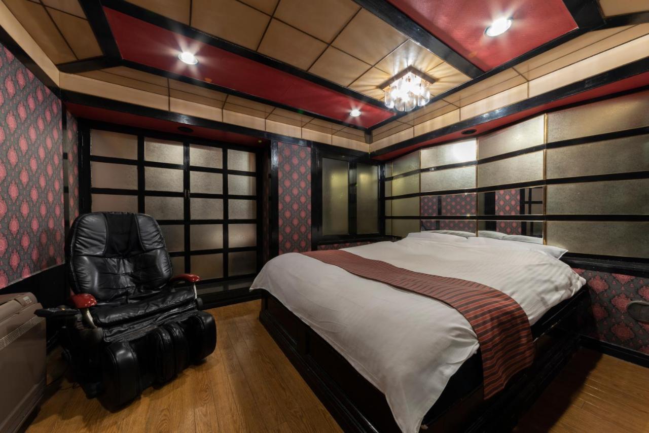 Hotel Chapel Story Sakaihigashi (Adults Only) Sakai  Ngoại thất bức ảnh